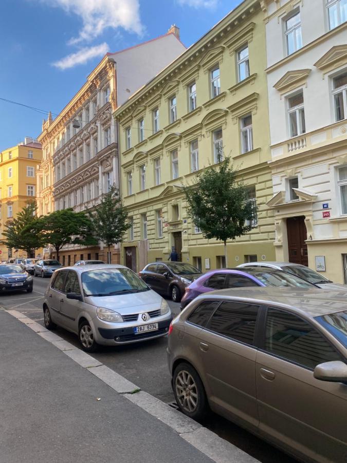 Designed Apartment Next To Vaclav Square With Terrace And Private Garage Praga Exterior foto