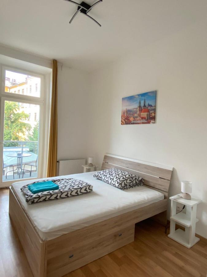 Designed Apartment Next To Vaclav Square With Terrace And Private Garage Praga Exterior foto